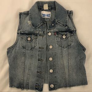 Levi’s Sleeveless Destroyed Denim Jacket